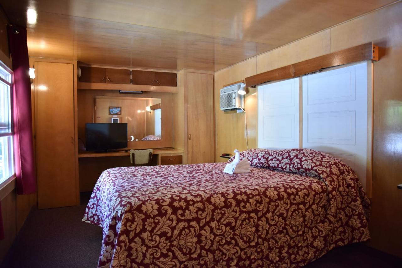 בר הרבור Robbins Motel מראה חיצוני תמונה