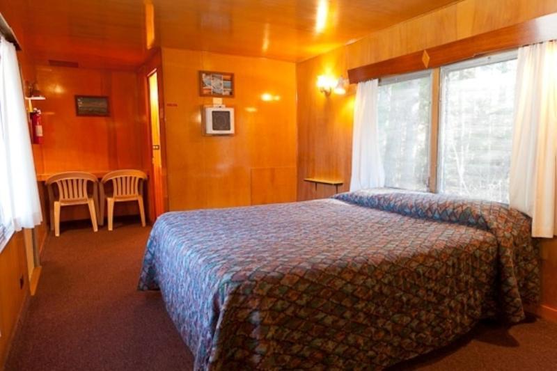 בר הרבור Robbins Motel מראה חיצוני תמונה