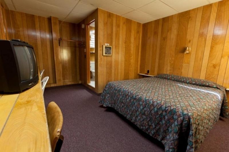 בר הרבור Robbins Motel מראה חיצוני תמונה
